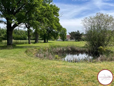 /international/fr/loye-sur-arnon-centre-val-de-loire-310108765210/