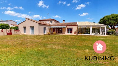 /international/fr/jard-sur-mer-pays-de-la-loire-310108649014/