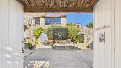 /international/fr/saint-alban-auriolles-rhone-310105916997/
