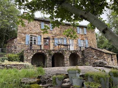 /international/fr/broquies-midi-pyrenees-120090568536/