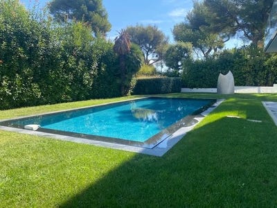 /international/fr/roquebrune-cap-martin-hh-15355117-roquebrune-cap-martin-provence-alpes-cote-d-azur-310100959736/