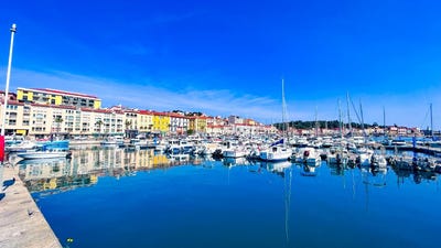 /international/fr/port-vendres-languedoc-roussillon-310108596923/?lang=id