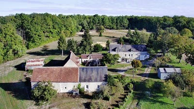/international/fr/saint-hippolyte-centre-val-de-loire-310107565791/
