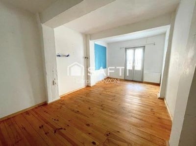 /international/fr/chateaugiron-brittany-310109127601/?lang=id