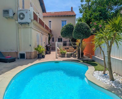 /international/fr/carcassonne-languedoc-roussillon-310108899188/?lang=th