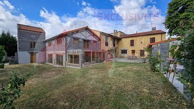 /international/fr/saint-yvoine-auvergne-310101034938/