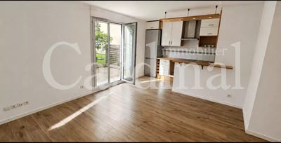 /international/fr/12-rue-camille-claudel-villepreux-ile-de-france-310108487233/