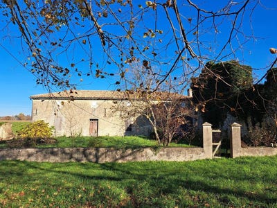 /international/fr/sauveterre-de-guyenne-aquitaine-310098747982/?lang=zh-cn