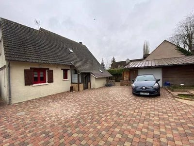 /international/fr/epernon-centre-val-de-loire-310098839652/