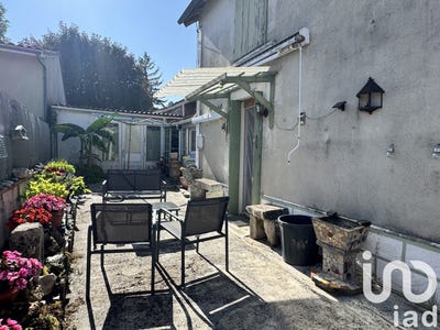 /international/fr/amberac-charente-310100957528/