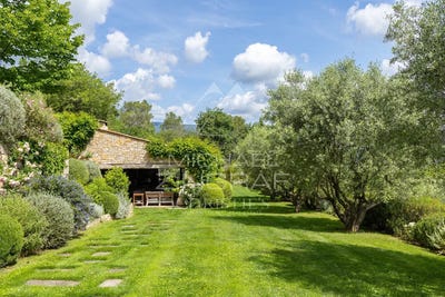 /international/fr/fayence-provence-alpes-cote-d-azur-310100932929/?lang=zh-tw