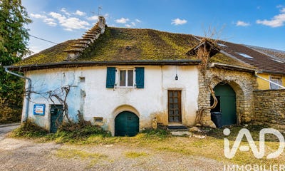 /international/fr/macornay-franche-comte-310108000696/