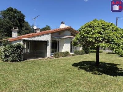 /international/fr/foix-midi-pyrenees-310106744630/