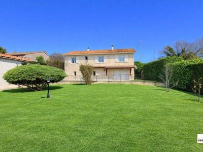 /international/fr/linars-charente-310106283116/