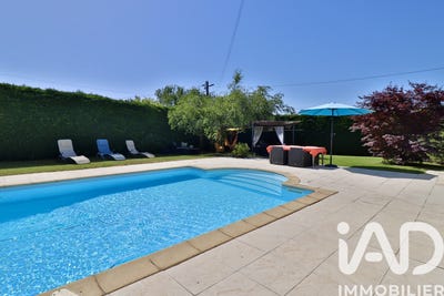 /international/fr/la-chapelle-de-guinchay-burgundy-310106708322/