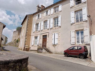 /international/fr/vivonne-charente-310107581979/