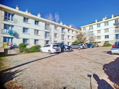 /international/fr/le-luc-provence-alpes-cote-d-azur-120096346817/