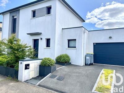 /international/fr/coueron-pays-de-la-loire-310100407909/