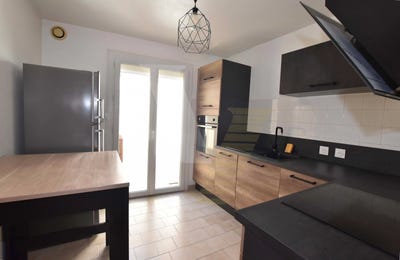 /international/fr/villeneuve-les-beziers-languedoc-roussillon-310108899537/