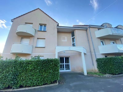 /international/fr/maintenon-centre-val-de-loire-120096313693/