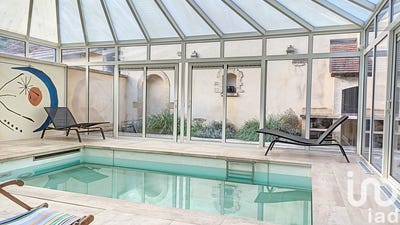 /international/fr/bussy-la-pesle-burgundy-310098813832/