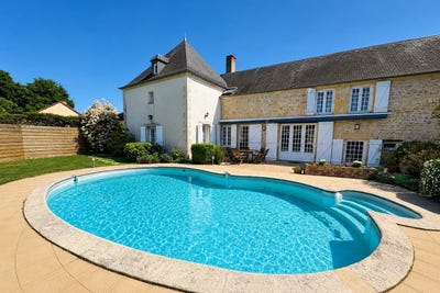 /international/fr/saint-martin-d-heuille-burgundy-310103155336/