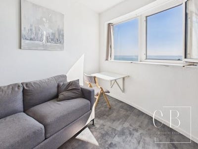 /international/fr/la-rochelle-charente-310108405330/
