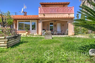 /international/fr/maureillas-las-illas-languedoc-roussillon-310107047183/