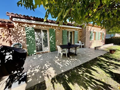 /international/fr/entrechaux-provence-alpes-cote-d-azur-310108527194/