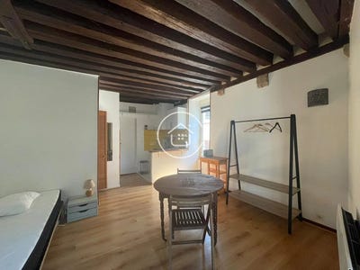 /international/fr/blois-centre-val-de-loire-310108314632/