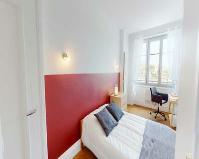/international/fr/quai-perrache-lyon-rhone-310108112004/