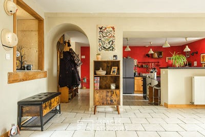 /international/fr/la-chapelle-mouliere-charente-310106625342/
