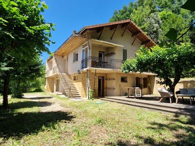 /international/fr/le-bugue-aquitaine-310108864855/?lang=pt