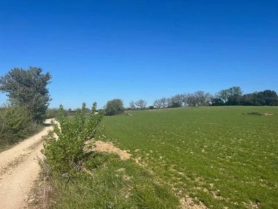 /international/fr/saint-hilaire-d-ozilhan-languedoc-roussillon-310107149989/