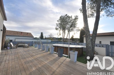 /international/fr/aujargues-languedoc-roussillon-310104919374/