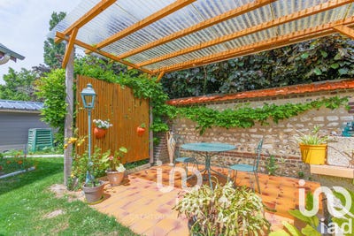 /international/fr/pont-de-l-arche-upper-normandy-310100083063/