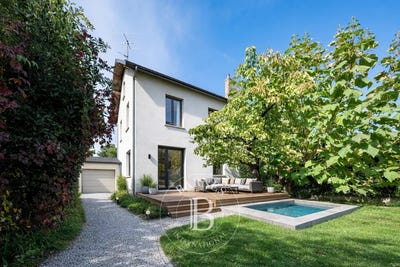 /international/fr/annecy-rhone-310102842102/