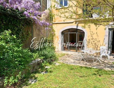 /international/fr/saint-hippolyte-du-fort-languedoc-roussillon-310106283410/