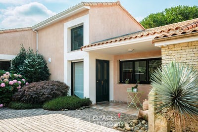 /international/fr/sainte-radegonde-charente-310103999549/?lang=th
