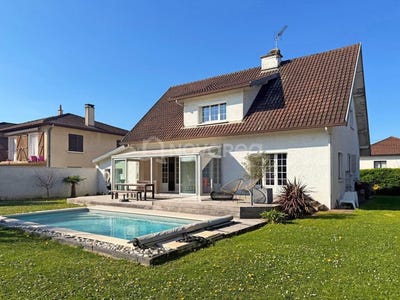 /international/fr/pau-aquitaine-310108264868/