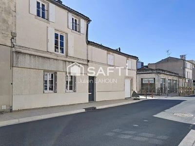 /international/fr/cognac-charente-310101386681/