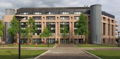 /international/fr/orleans-centre-val-de-loire-120096621343/