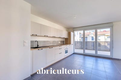 /international/fr/venissieux-rhone-310108940866/
