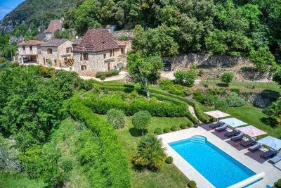 /international/fr/cenac-et-saint-julien-aquitaine-310103391098/