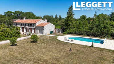 /international/fr/aumagne-charente-310102243931/