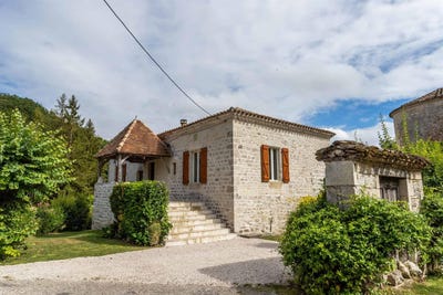 /international/fr/montcuq-midi-pyrenees-310101176202/?lang=zh-tw