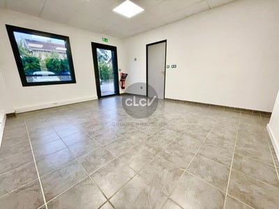 /international/fr/villeurbanne-rhone-310105519146/