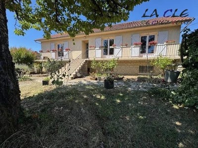 /international/fr/coulonges-sur-l-autize-charente-310101374054/