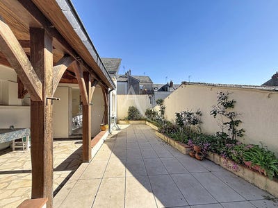 /international/fr/angers-pays-de-la-loire-310107293407/