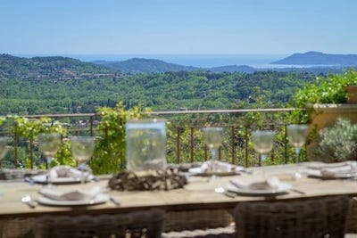 /international/fr/chateauneuf-grasse-provence-alpes-cote-d-azur-310101380503/?lang=en